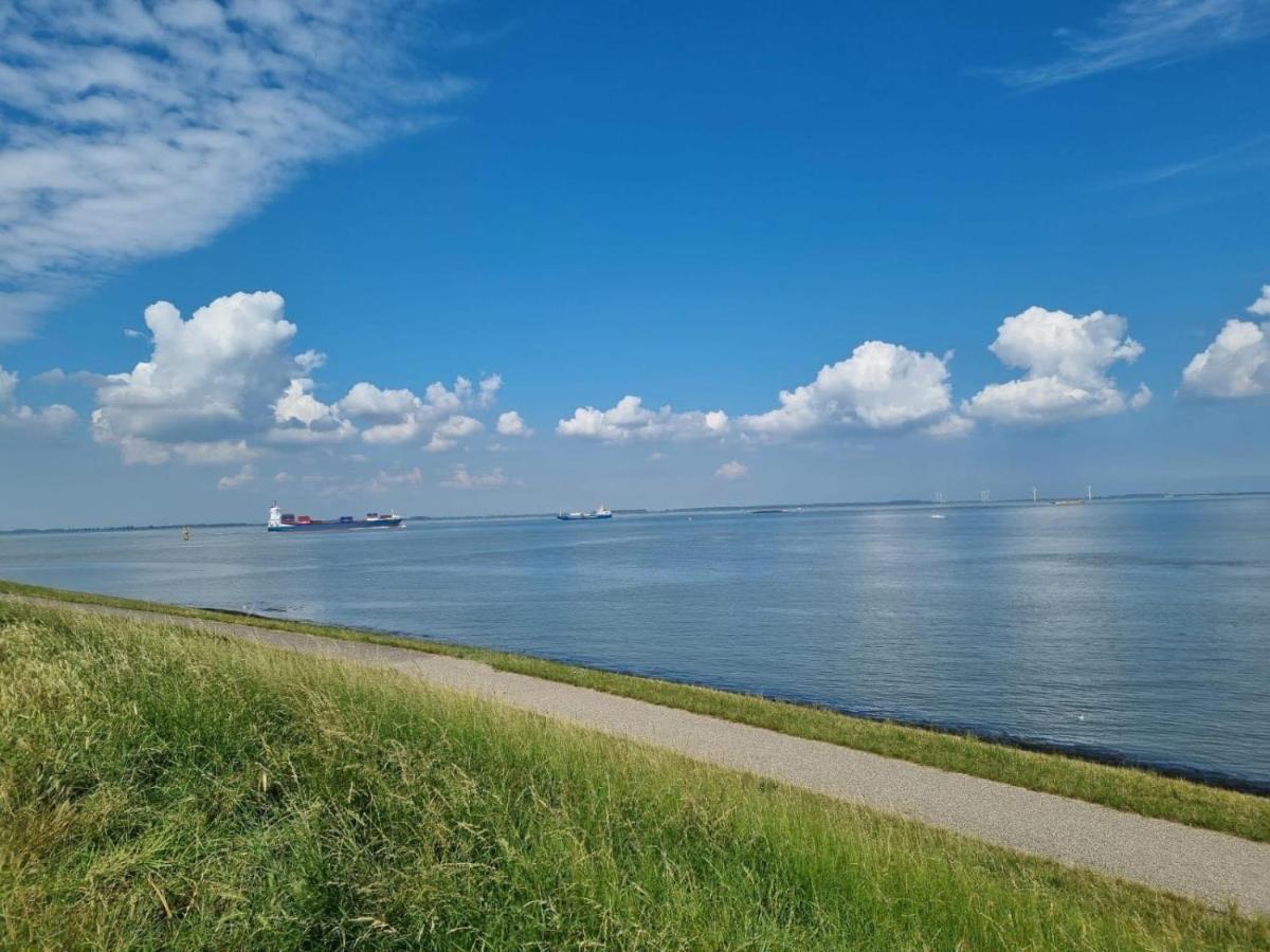 B&B Petit Chateau - Stijlvol Verblijf Centraal Gelegen In Zeeuws Vlaanderen Biervliet Dış mekan fotoğraf