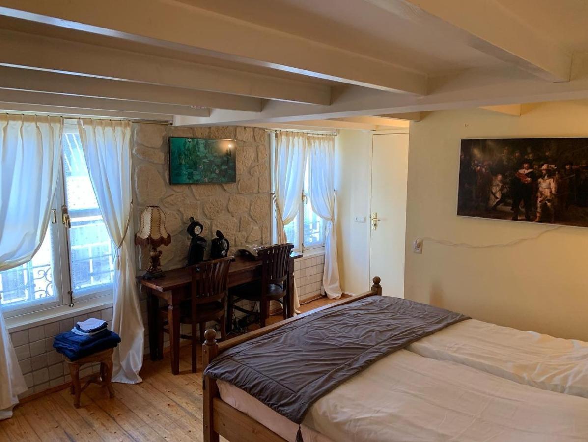 B&B Petit Chateau - Stijlvol Verblijf Centraal Gelegen In Zeeuws Vlaanderen Biervliet Dış mekan fotoğraf