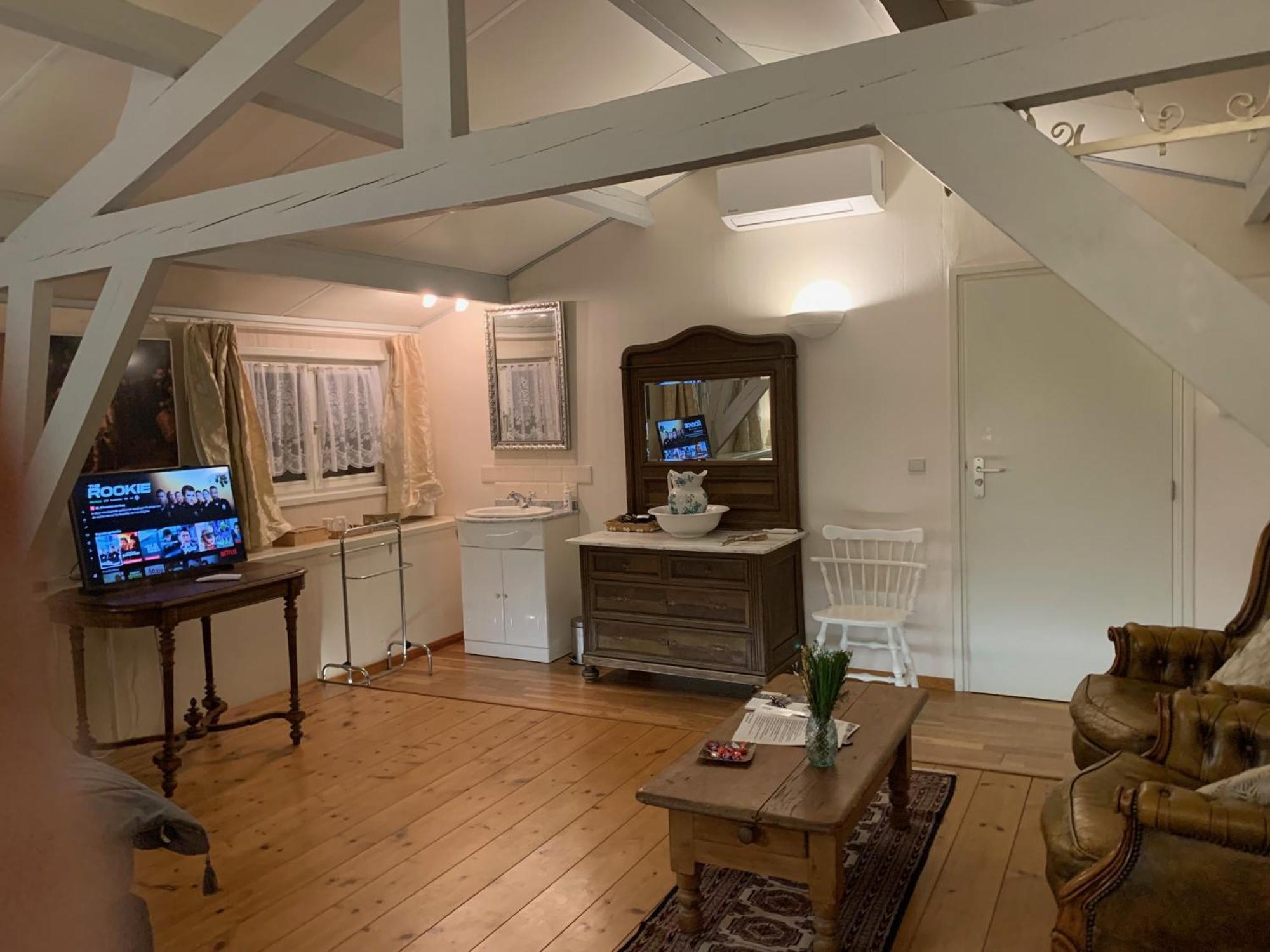 B&B Petit Chateau - Stijlvol Verblijf Centraal Gelegen In Zeeuws Vlaanderen Biervliet Dış mekan fotoğraf